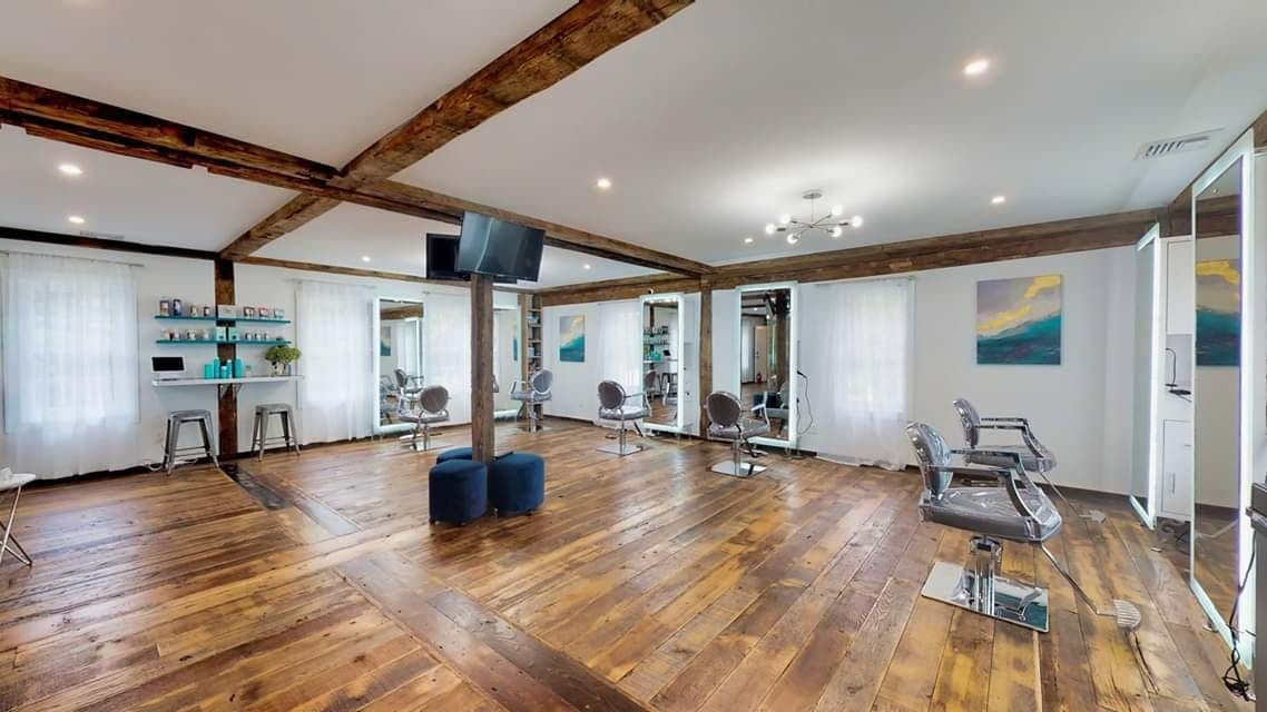 BE Studio — wide salon floor