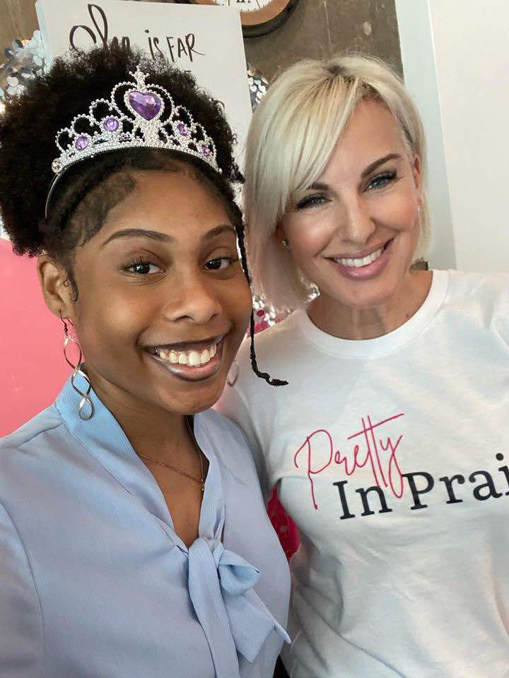 Pretty In Praise — chapter moment